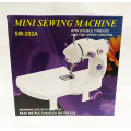 Швейная машинка Mini Sewing SM202A со столом (20)